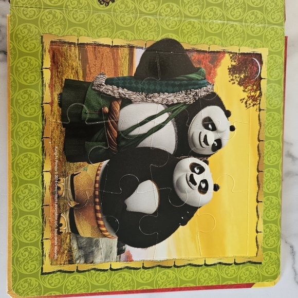 3 for $30 Dreamworks Kung Fu Panda FRENCH puzzel book. - Picture 12 of 13